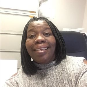 Meet your Posher, Cynthia